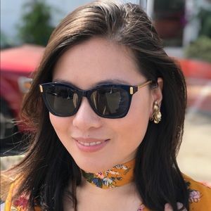 Meet your Posher, Sherryi